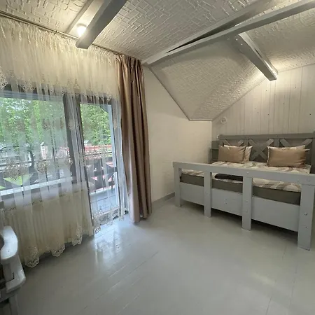 Guest House *