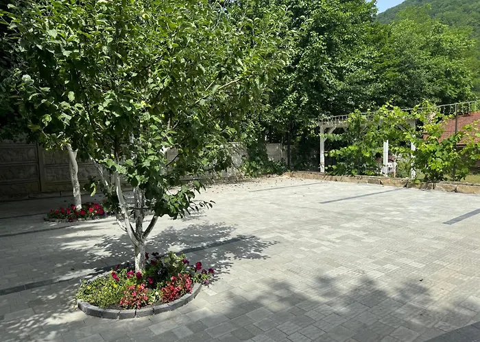 Guest House 亚列姆切