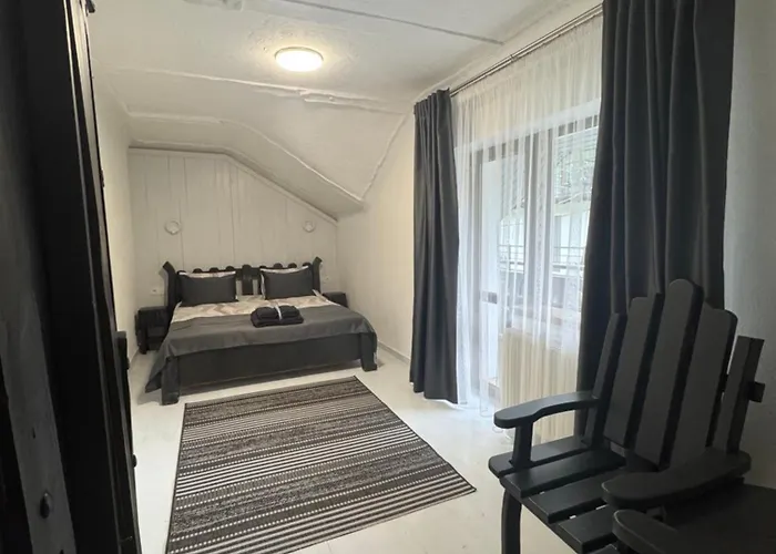 酒店 Guest House 亚列姆切