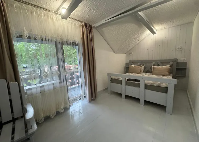 Guest House *