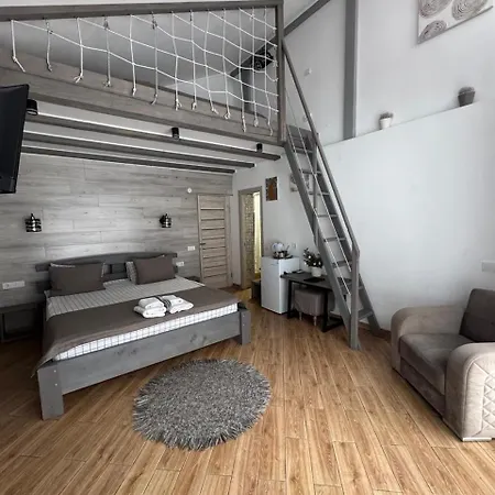 Guest House *